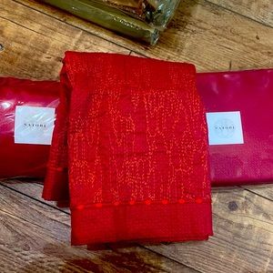 Natori topkapi palace king fitted sheet, king bedskirt and king coverlet sham